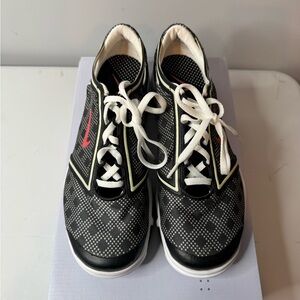 Nike Black and White Golf Shoes - Size 7.5 Womens